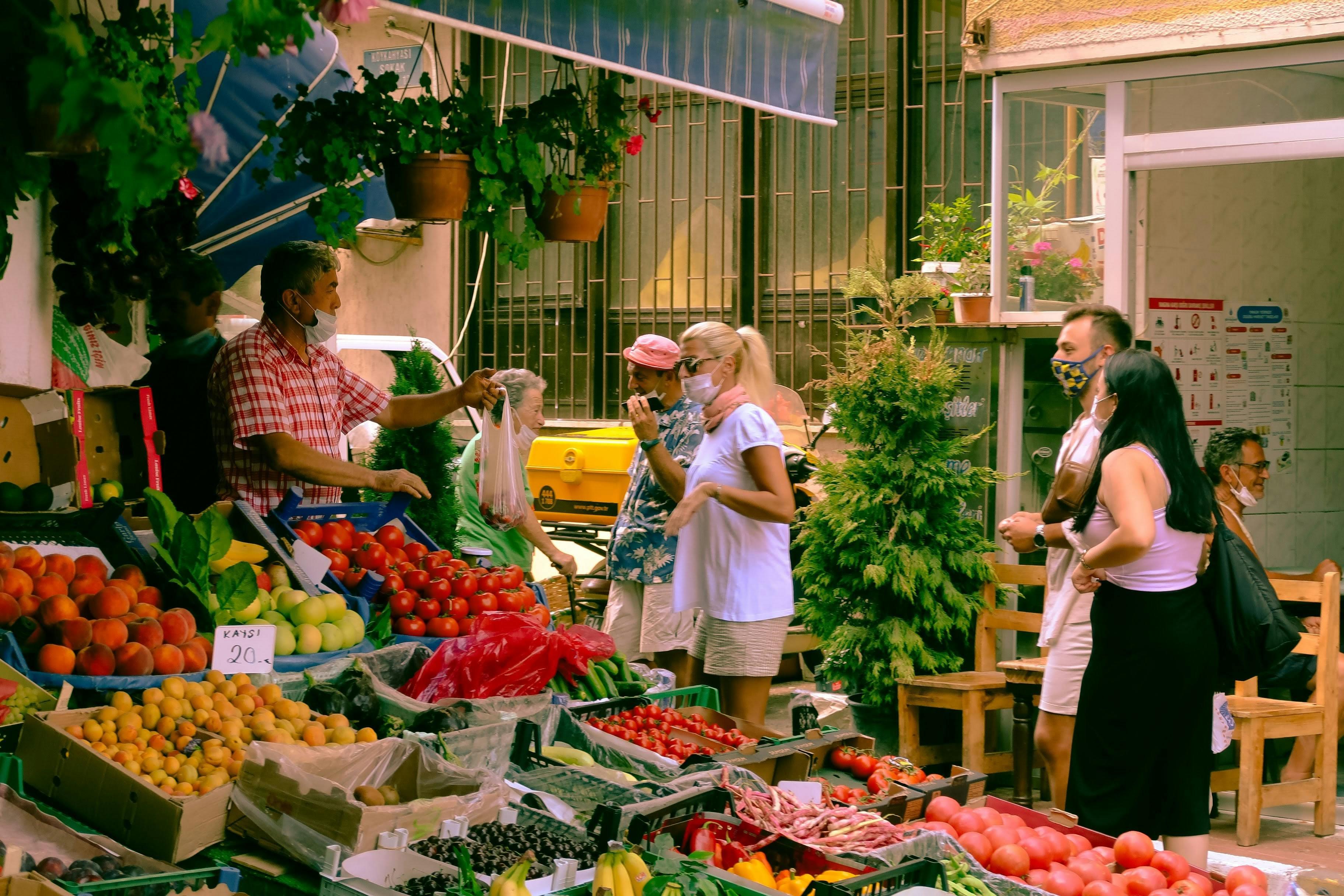 Daya Beli dan Pola Konsumsi Pasca Inflasi: Temuan Market Research terhadap Segmen Urban dan Middle Class