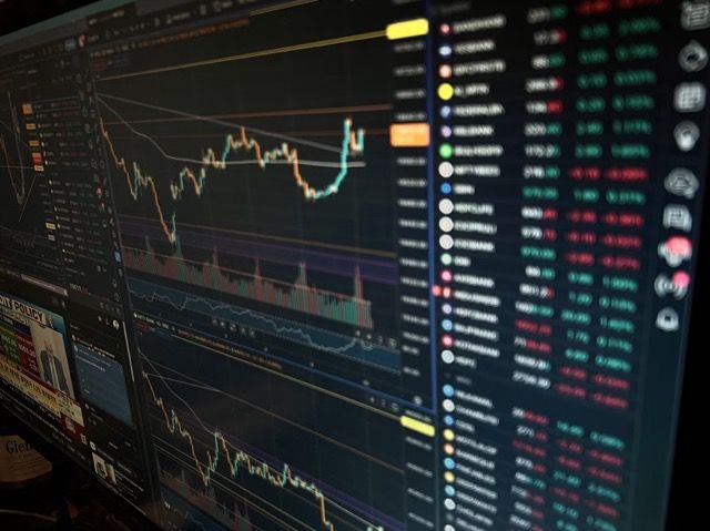 Market Research sebagai Early Warning System: Mendeteksi Risiko Bisnis Sebelum Menjadi Masalah Besar