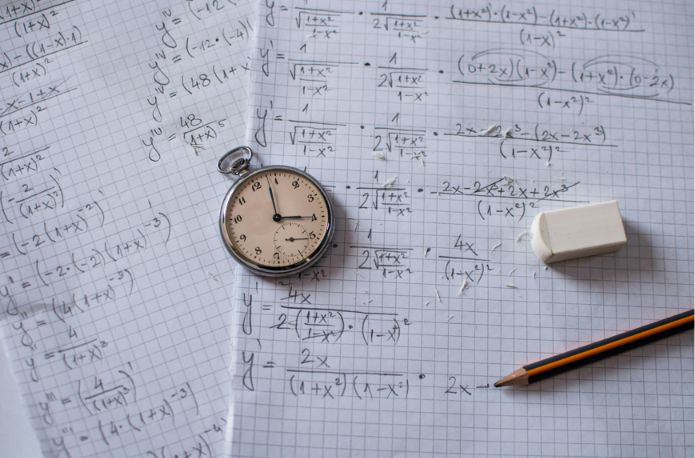 Mengapa Banyak Mahasiswa Kehabisan Waktu Bukan Karena Analisis, Melainkan Saat Mengumpulkan Data